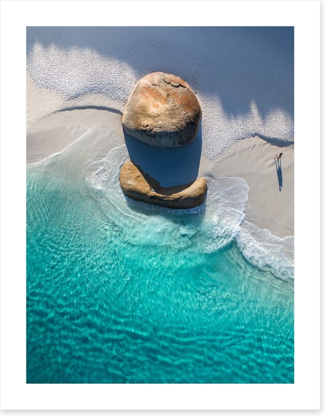 Big rocks on Little Beach - Image 2