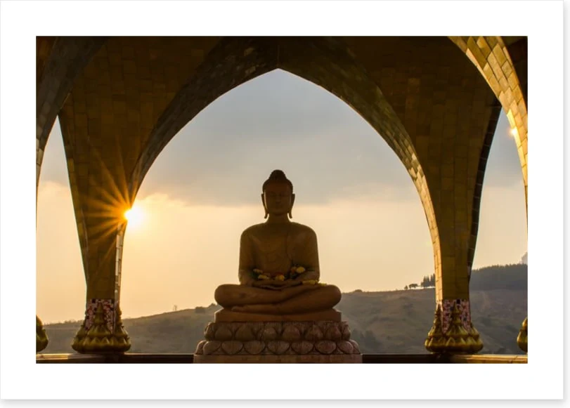 Buddha beneath the arch - Image 2