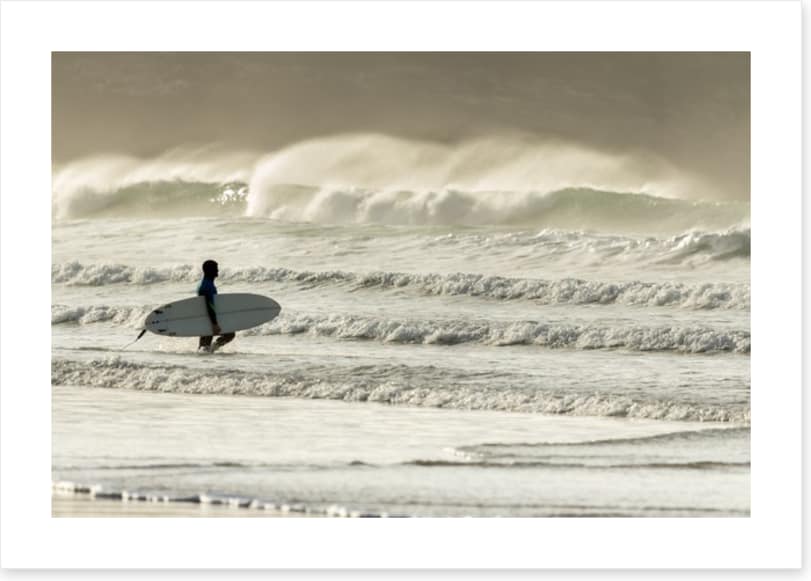 Into the surf - Image 2