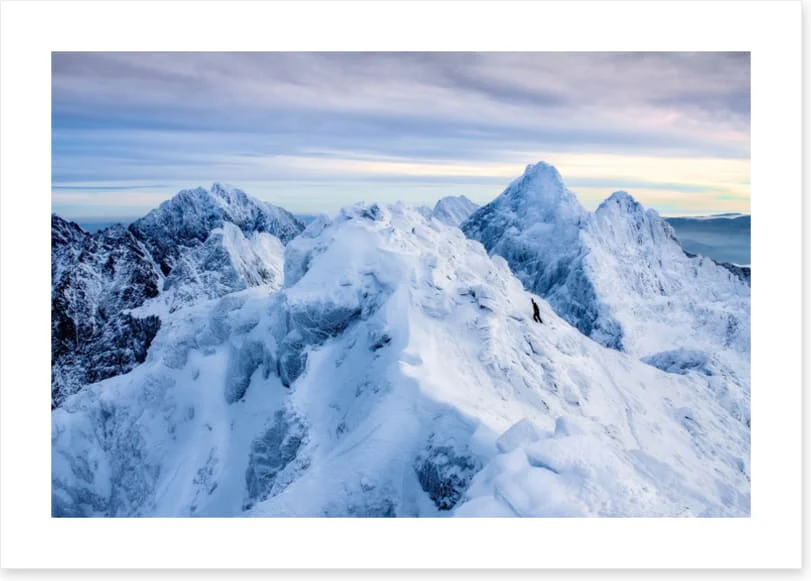 Lonely climber - Image 2
