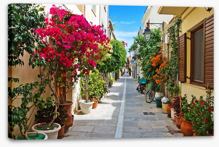 Narrow street in Rethymnon, Greece - Image 2