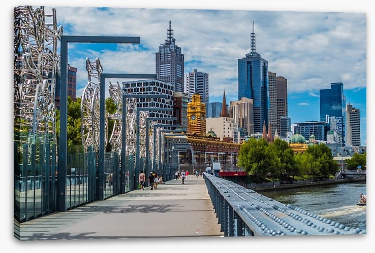Stroll to the station - Image 2