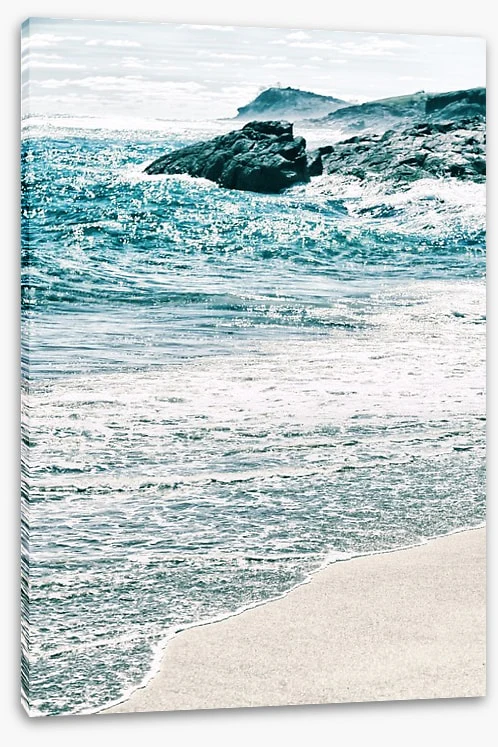 The shimmering sea - Image 2
