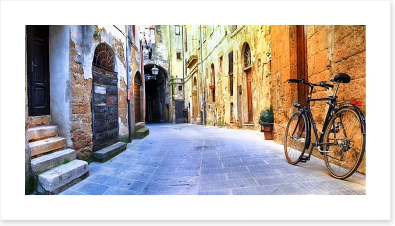 The streets of Pitigliano, Italy - Image 2