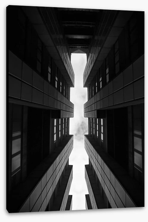 Urban symmetry - Image 2